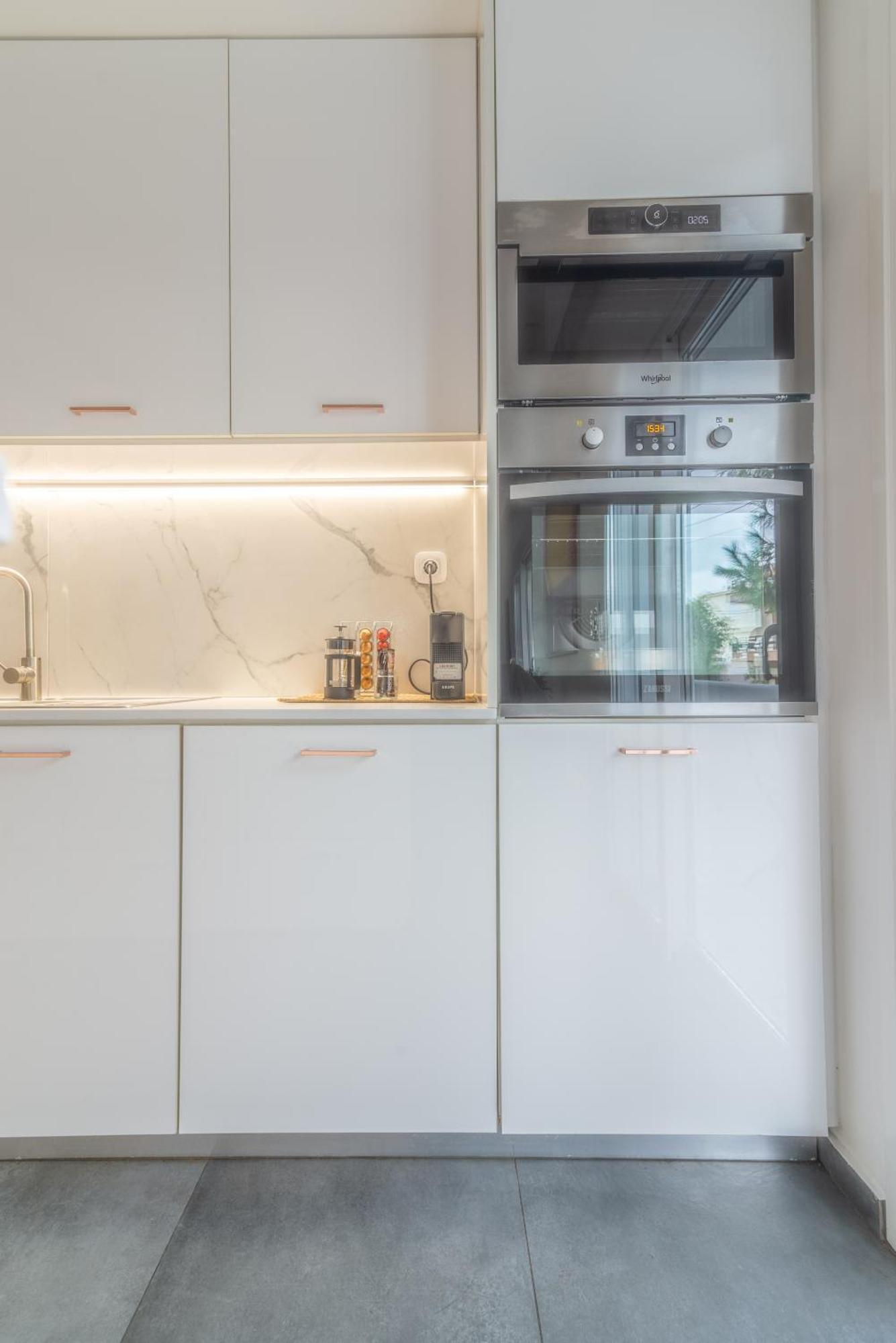 Misty Grey Apartment Near City Centre Heraklion  Екстер'єр фото
