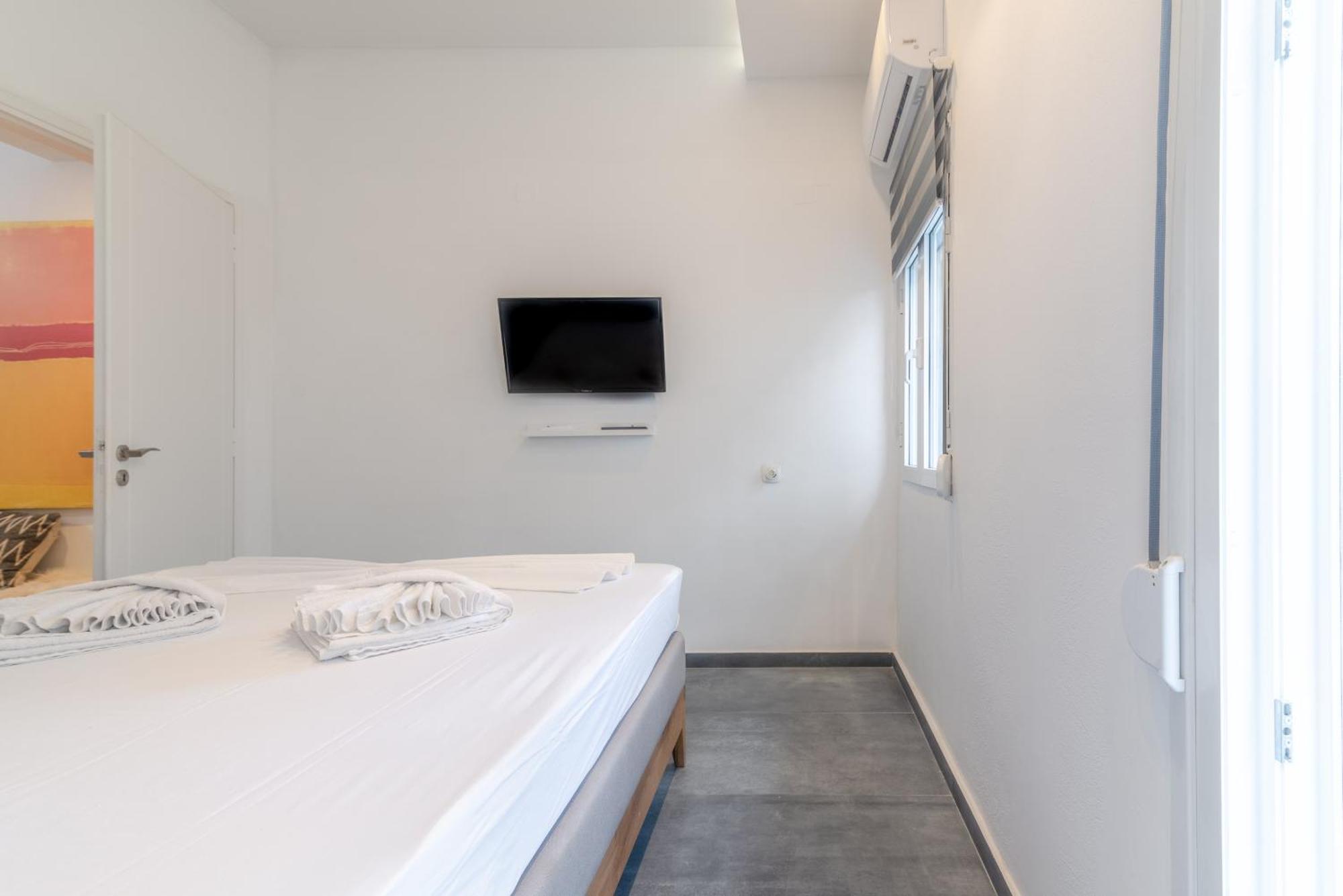 Misty Grey Apartment Near City Centre Heraklion  Екстер'єр фото